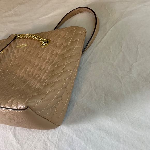 Karl Lagerfeld Paris Karolina Leather Tote Bag Tan Quilted Gold Chain Strap - Picture 5 of 15